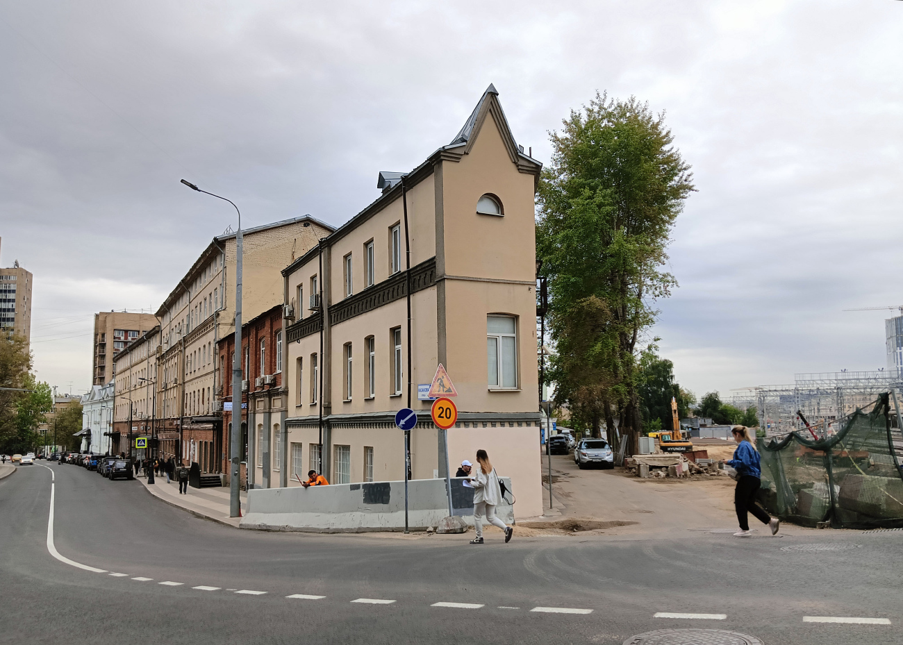 Moscow, Улица Казакова, 8 стр. 2; Улица Казакова, 8 стр. 6