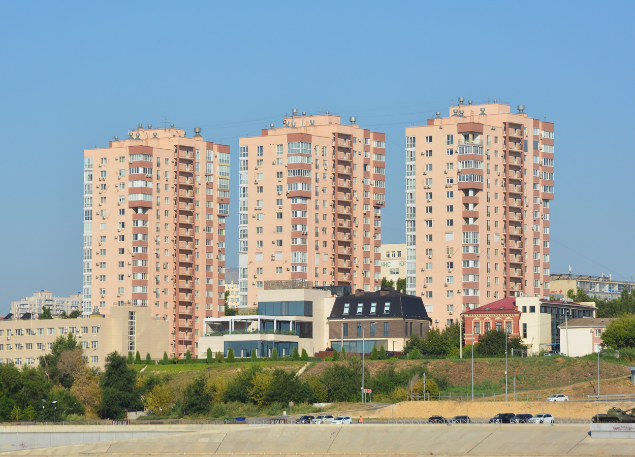 Волгоград, Пугачёвская улица, 5Д; Пугачёвская улица, 5Г; Пугачёвская улица, 5