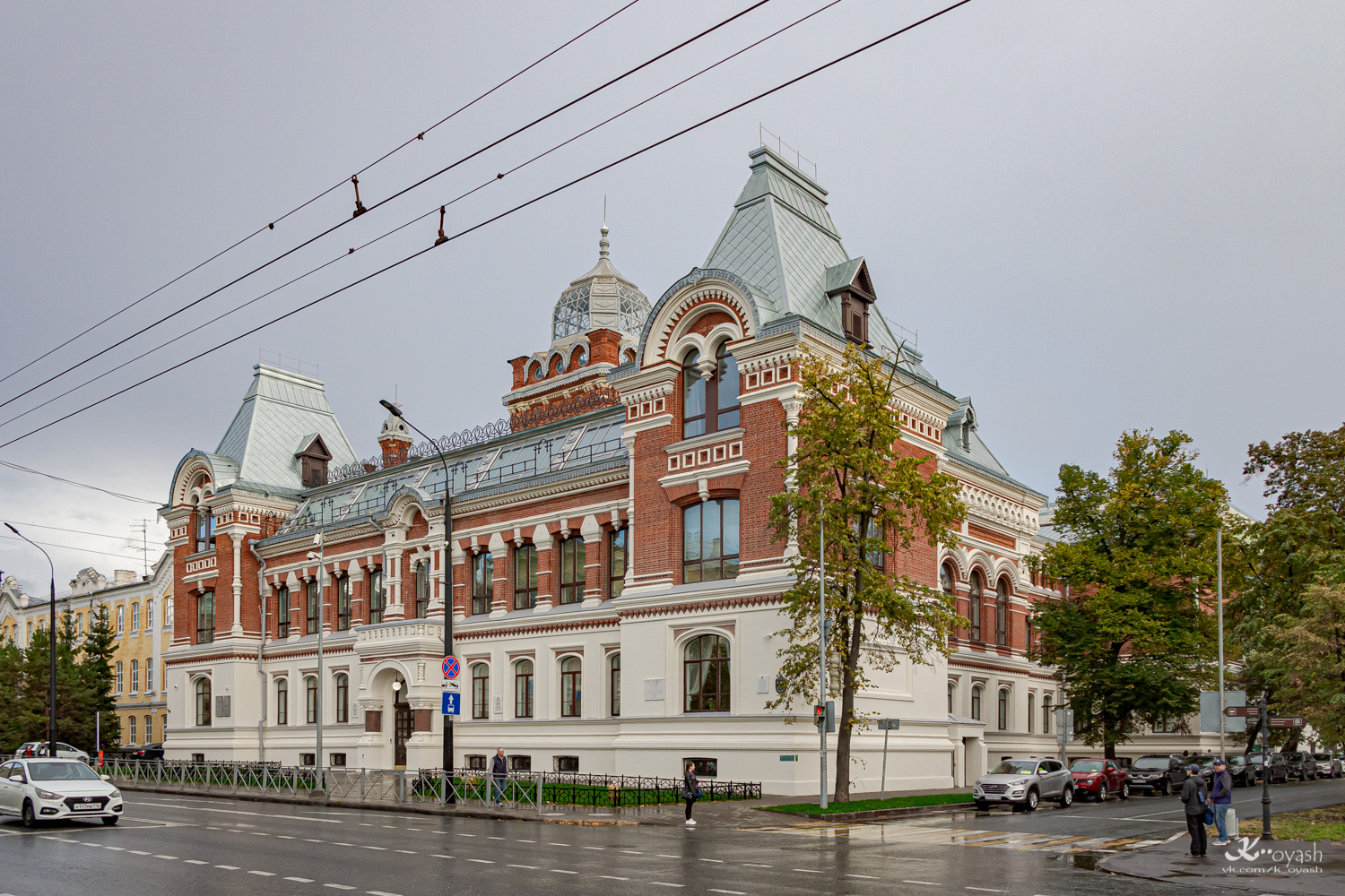 Казань, Улица Карла Маркса, 70 / Улица Толстого, 10