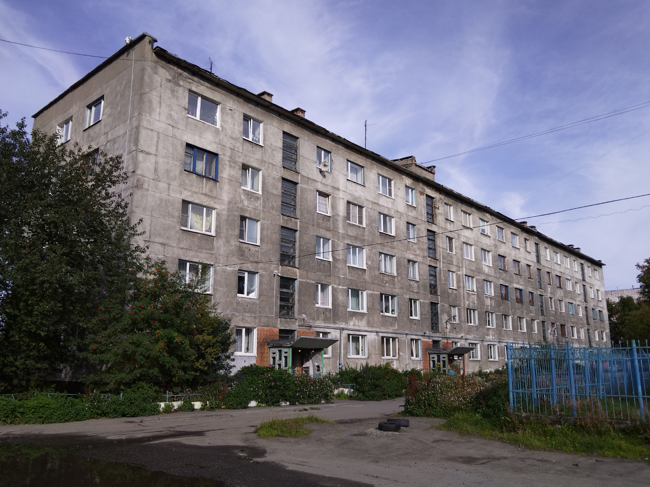Мурманск, Улица Вице-адмирала Николаева, 15