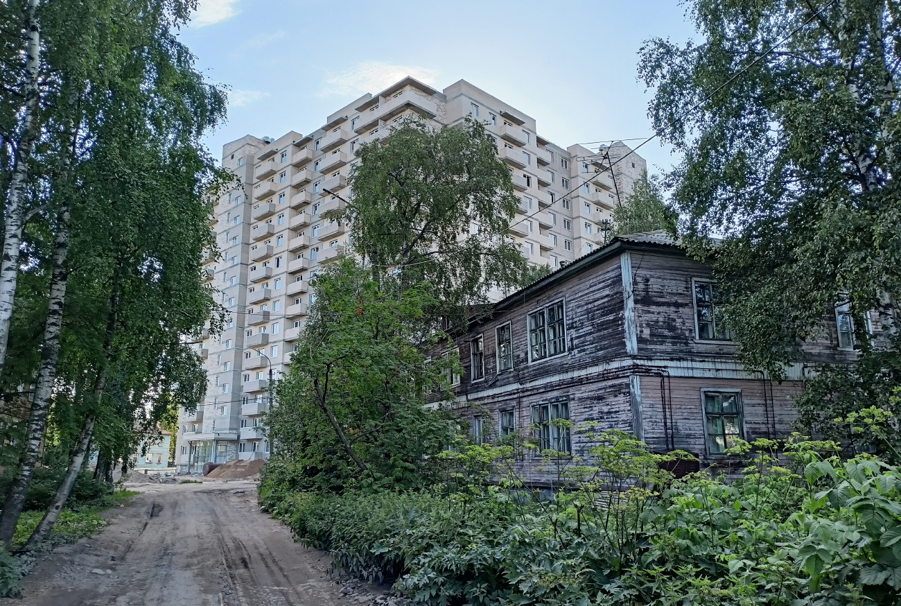 Архангельск, Улица Володарского, 81; Улица Володарского, 83