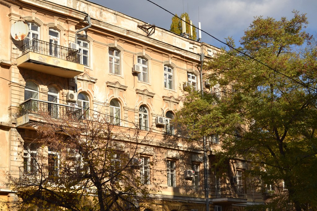 Одесса, Вулиця Бориса Литвака, 12 / базарна вулиця, 104