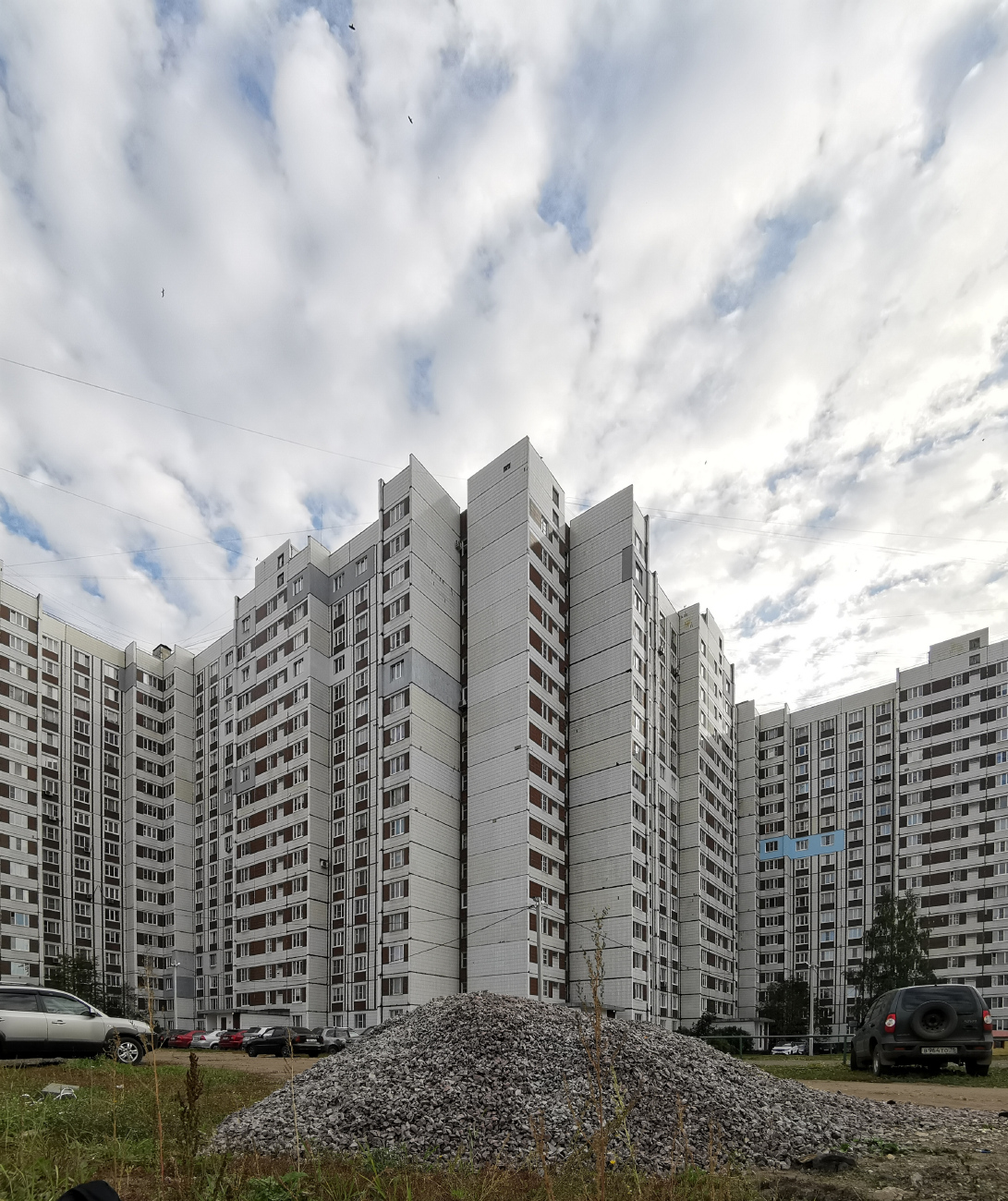 Ярославль, Ленинградский проспект, 76 / Улица Бабича, 26