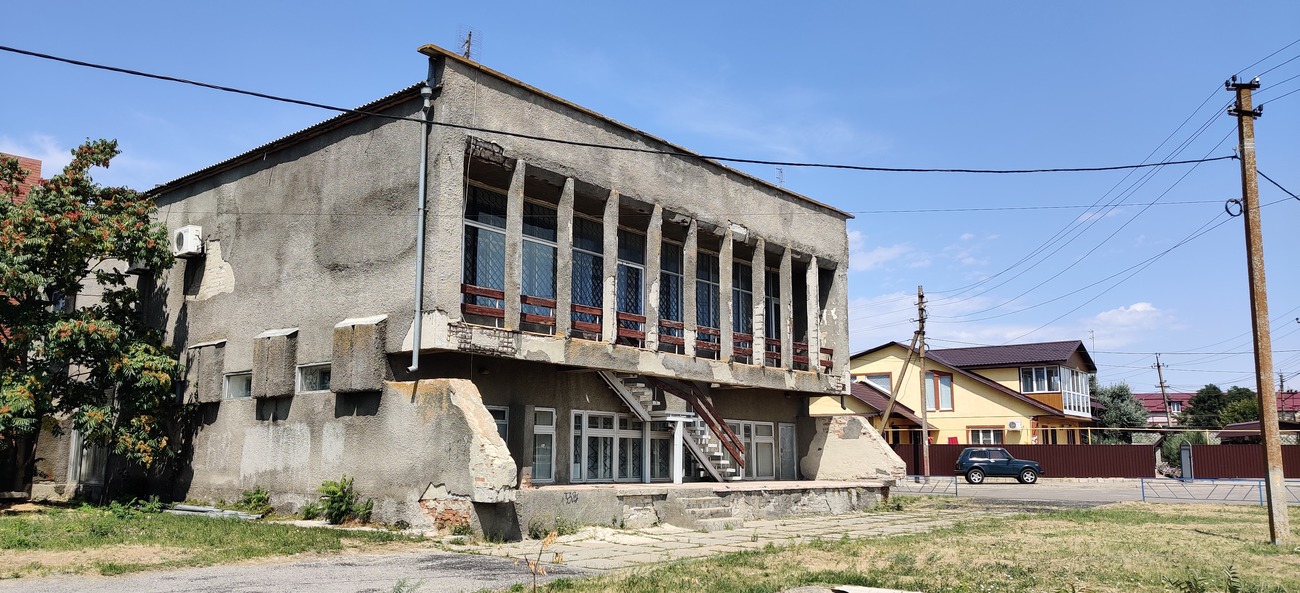Седово, улица Седова, 1