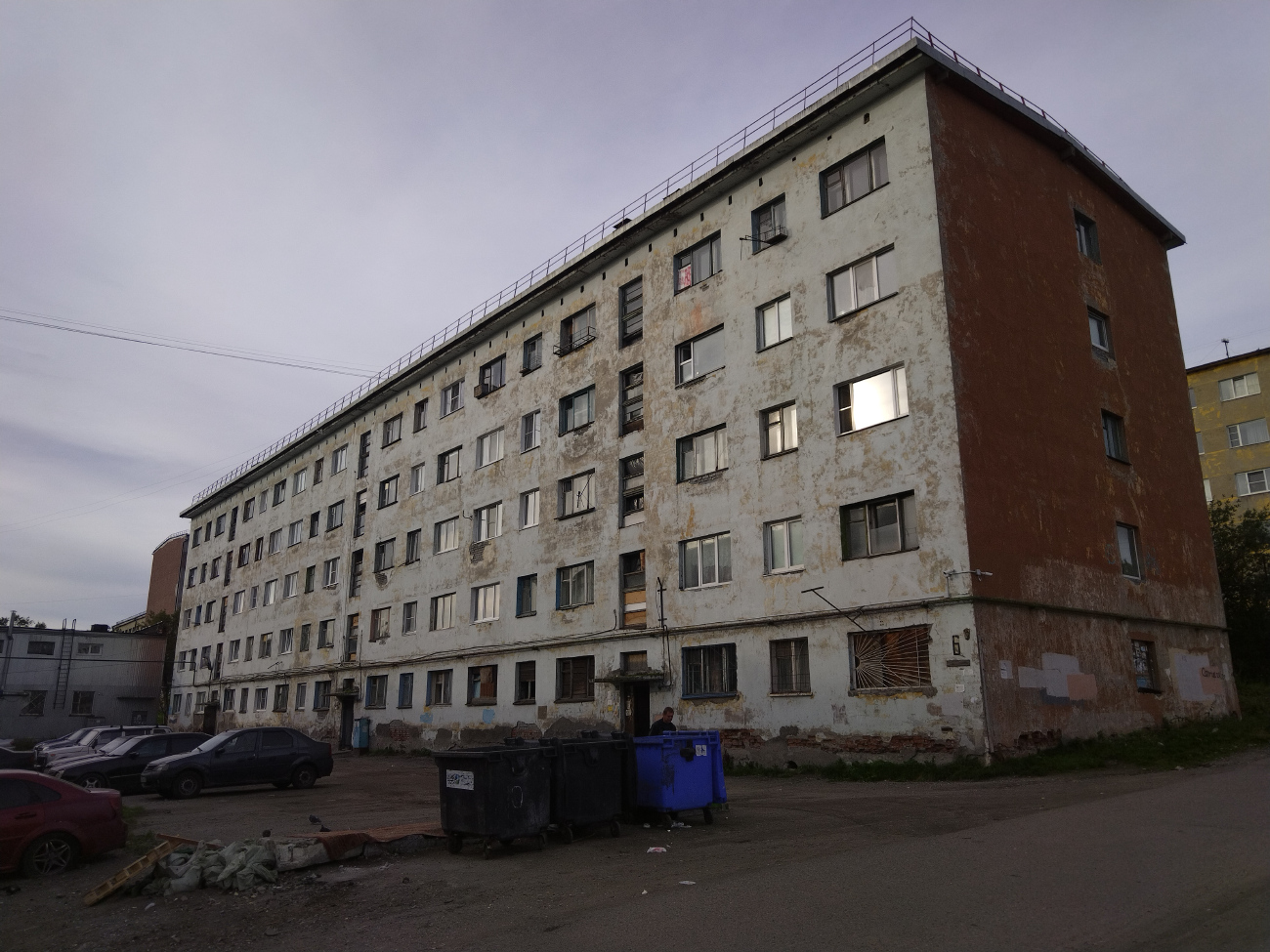Мурманск, Улица Подстаницкого, 6