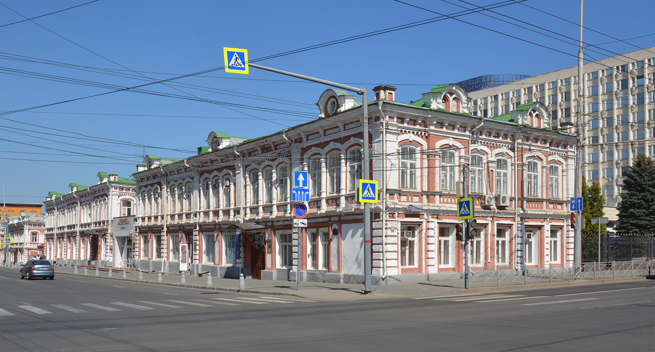 Саратов, Улица Максима Горького, 42 / Московская улица, 72