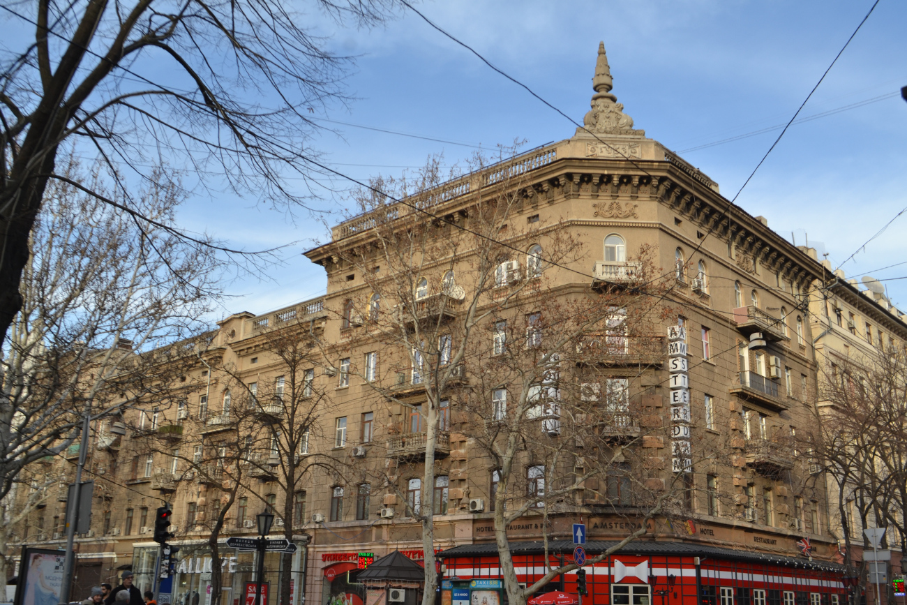 Odesa, Дерибасівська вулиця, 14а / катерининська вулиця, 17
