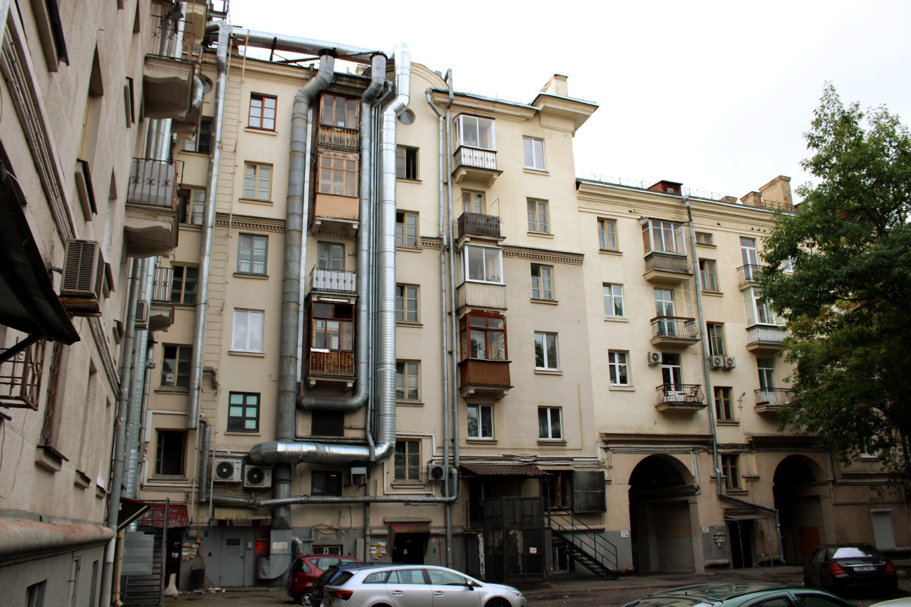 Минск, Проспект Независимости, 23 / Улица Энгельса, 8