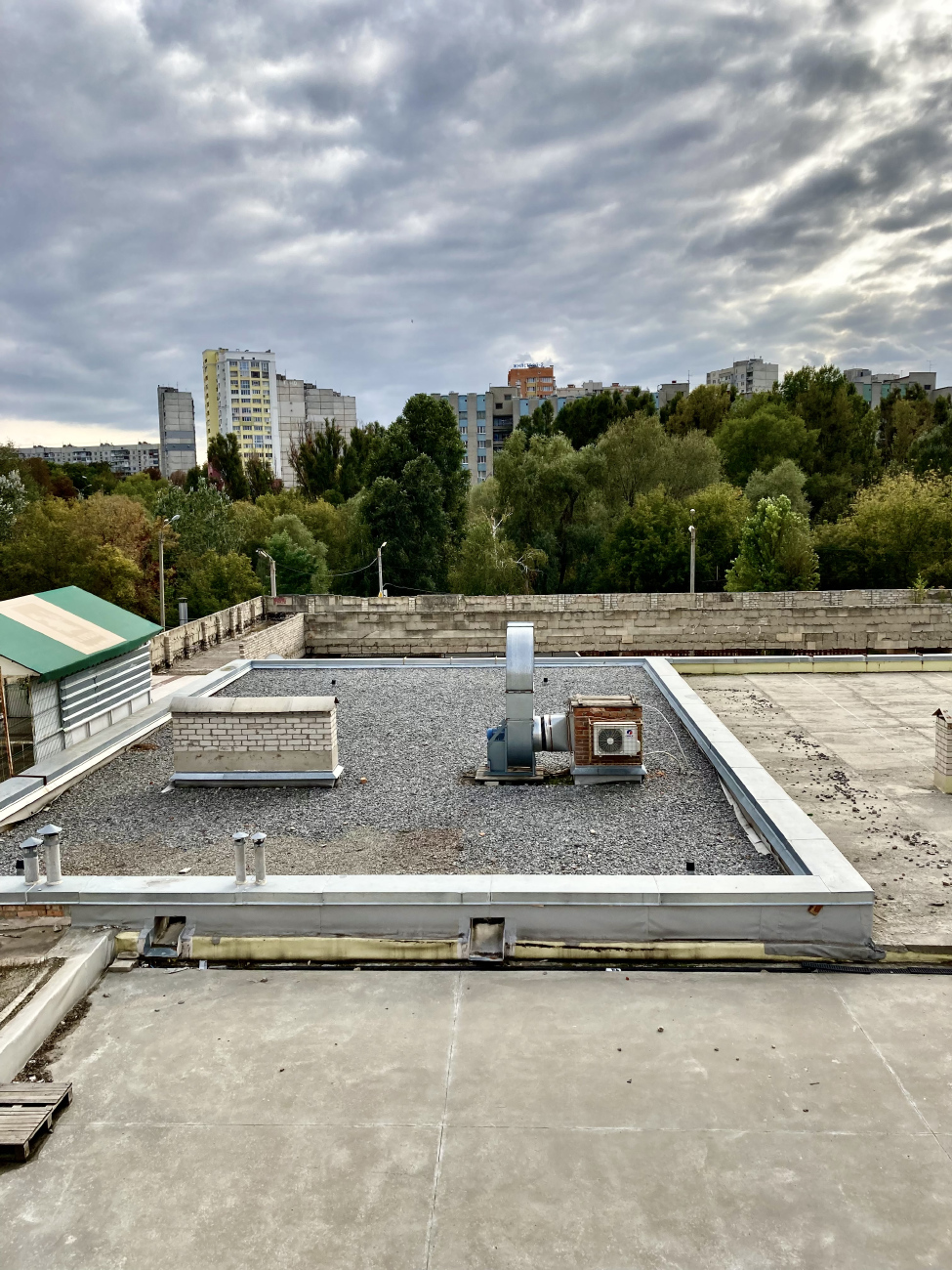 Харьков, Улица Гвардейцев-Широнинцев, 30; Улица Гвардейцев-Широнинцев, 24А; Улица Гвардейцев-Широнинцев, 43; Улица Гвардейцев-Широнинцев, 26; Улица Гвардейцев-Широнинцев, 33; Улица Гвардейцев-Широнинцев, 28; Улица Гвардейцев-Широнинцев, 24; Улица Гвардейцев-Широнинцев, 37 / Улица Василия Стуса, 16; Улица Гвардейцев-Широнинцев, 37 / Улица Василия Стуса, 17; Улица Гвардейцев-Широнинцев, 28А; Улица Гвардейцев-Широнинцев, 45. Харьков — Панорамы