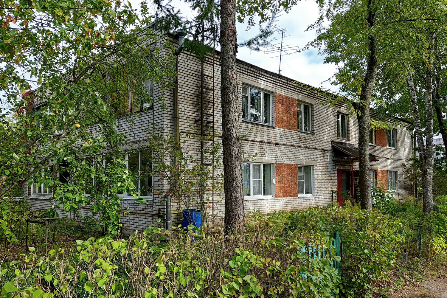 Ульяновка, 14-я улица, 9