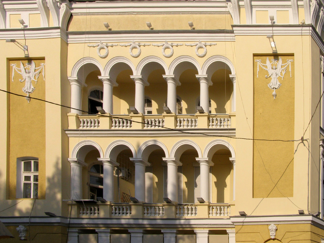 Одесса, Катерининська площа, 8