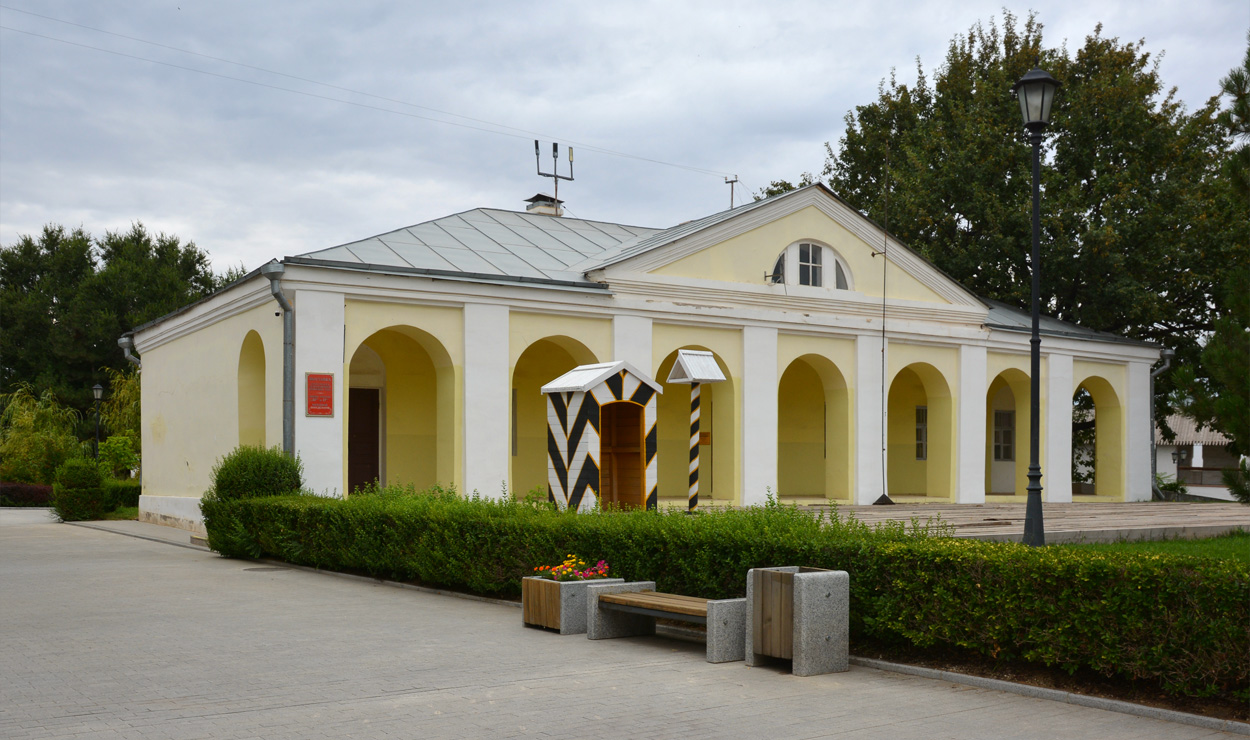 Астрахань, Улица Тредиаковского, 2