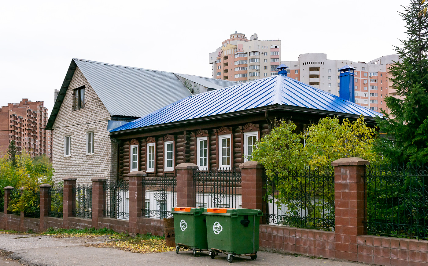Ufa, Улица Мингажева, 2