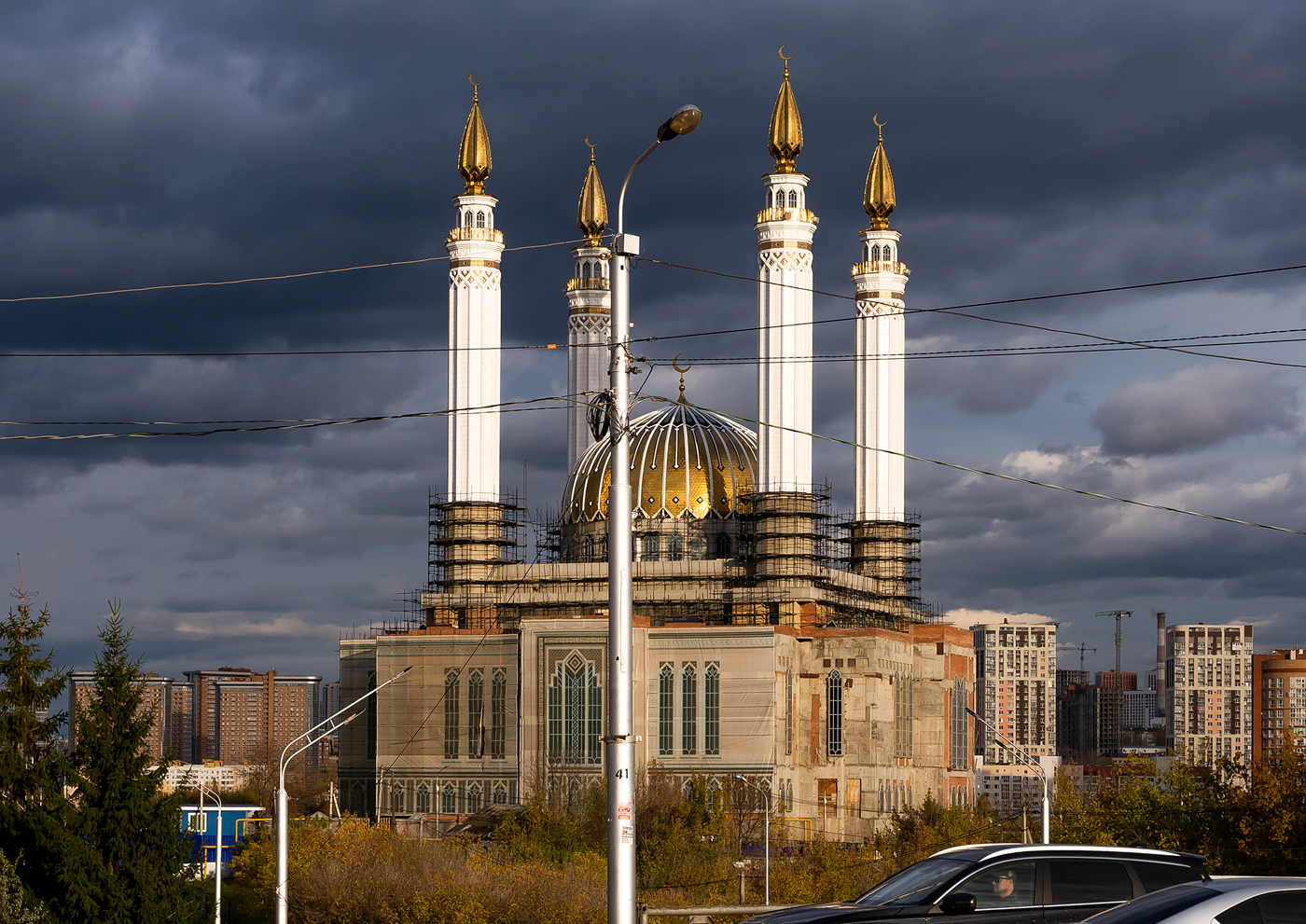 Уфа, Проспект Салавата Юлаева / Коммунистическая улица
