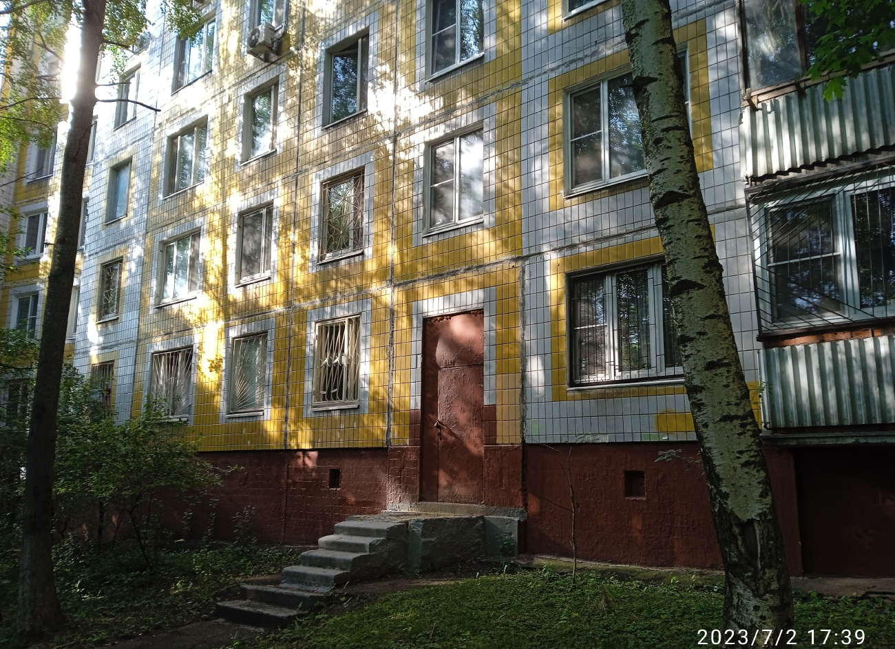 Москва, Новоясеневский проспект, 13 корп. 1
