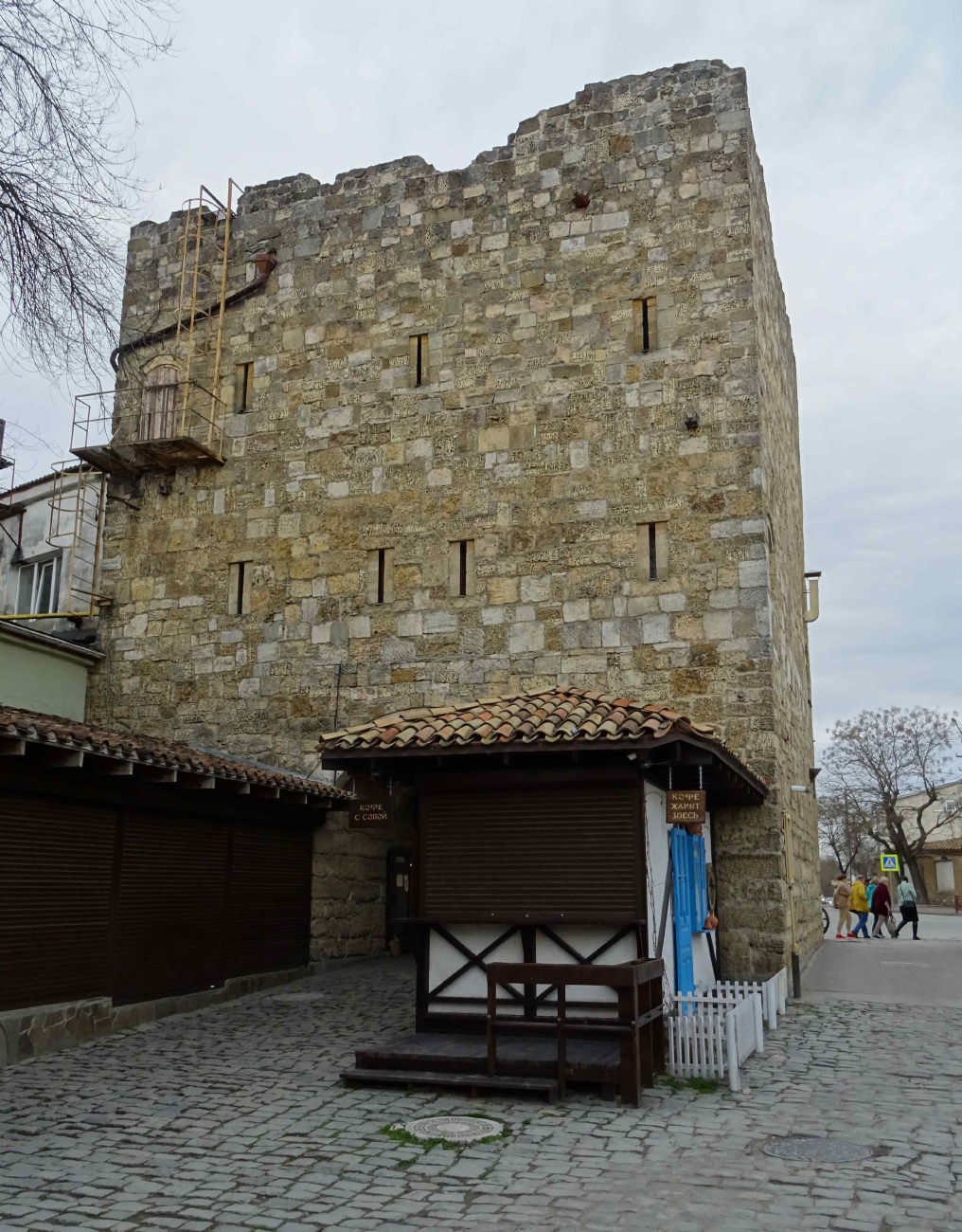 Евпатория, Улица Караева, 11