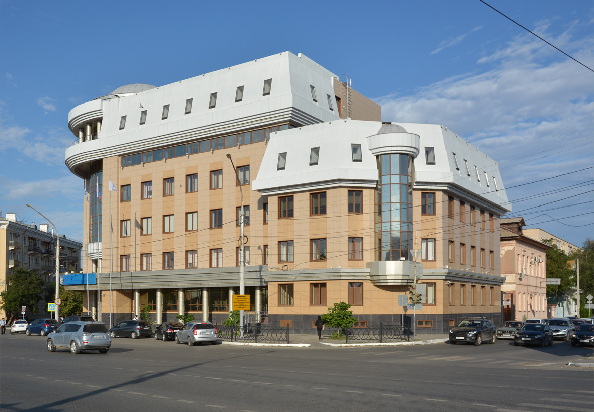 Астрахань, Площадь Шаумяна, 2