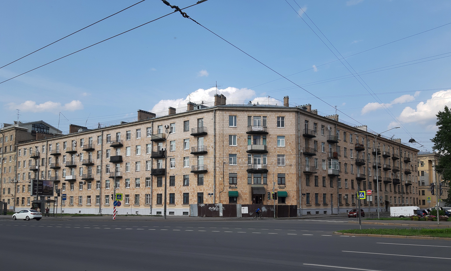 Saint Petersburg, Наличная улица, 19