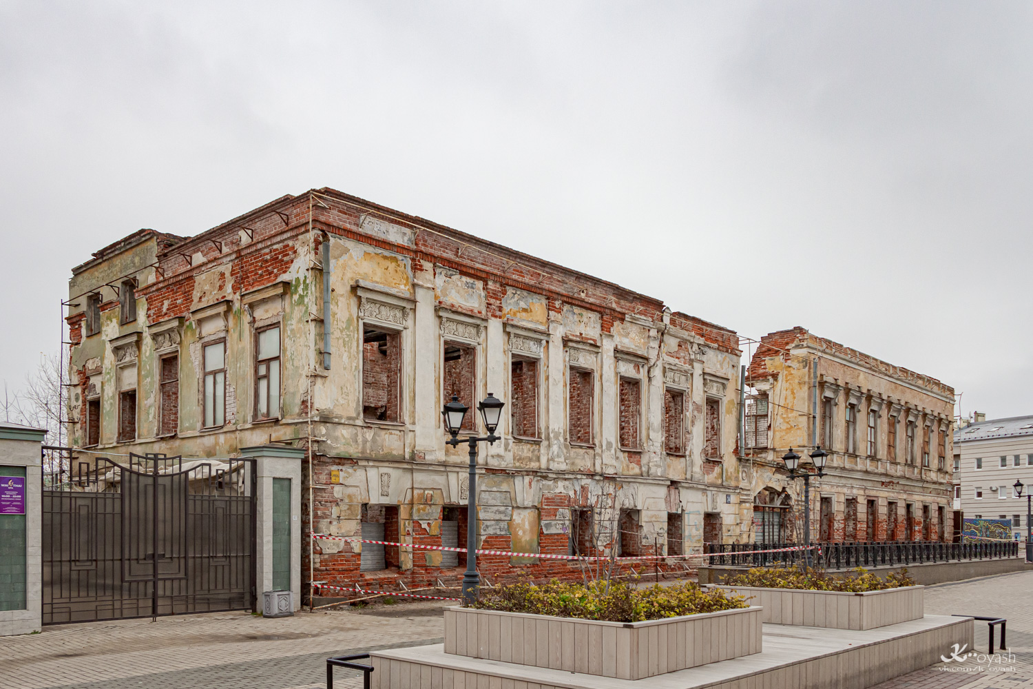 Казань, Улица Баумана, 34; Улица Баумана, 32