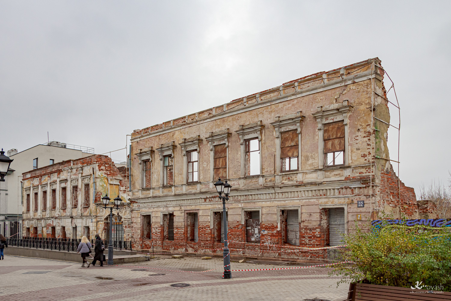 Казань, Улица Баумана, 34; Улица Баумана, 32
