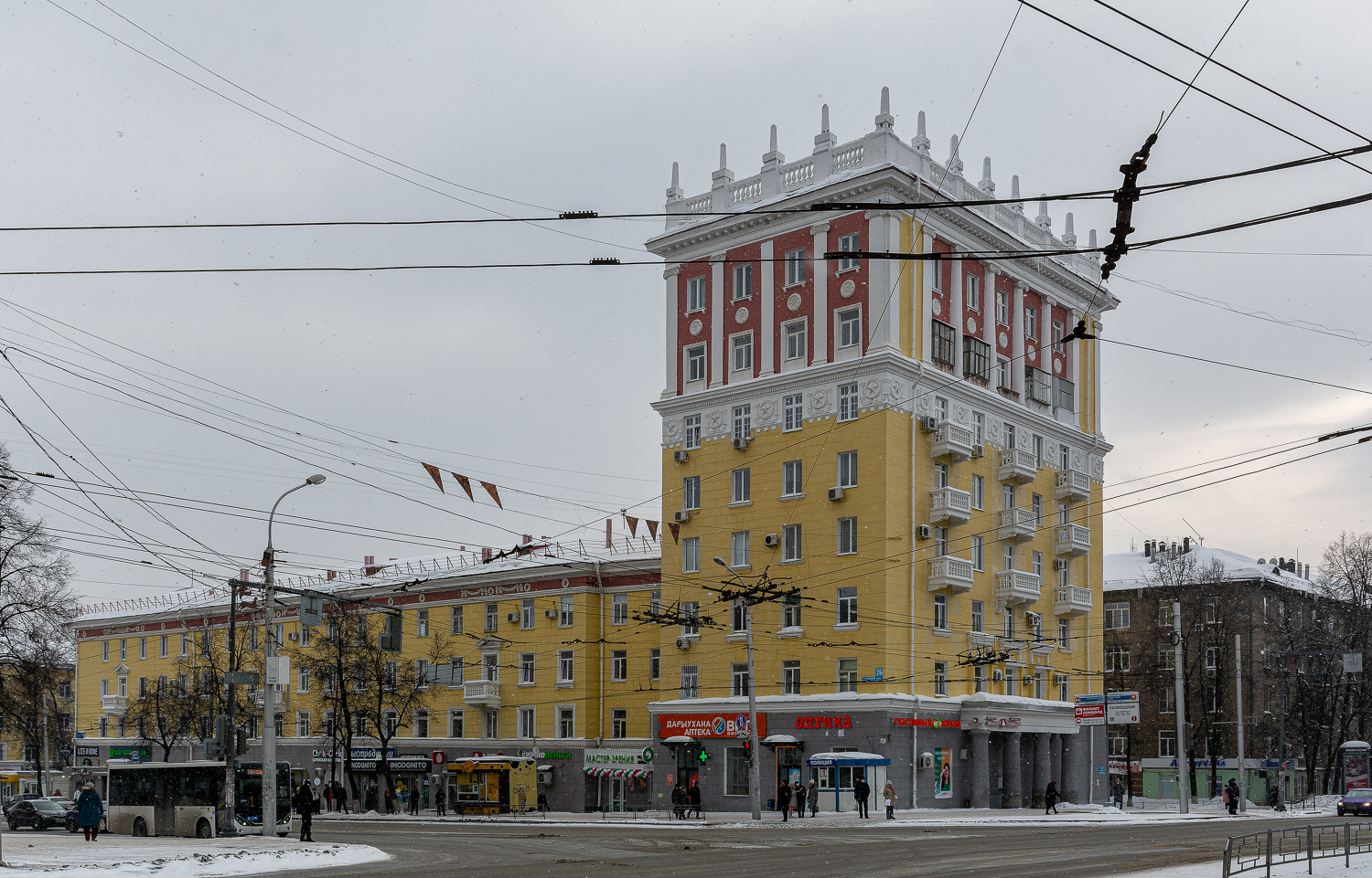 Ufa, Первомайская улица, 26 / Улица Ульяновых, 28