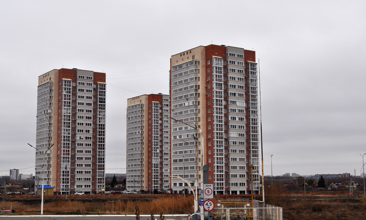 Омск, Бульвар Архитекторов, 1д; Бульвар Архитекторов, 1в; Бульвар Архитекторов, 1Б