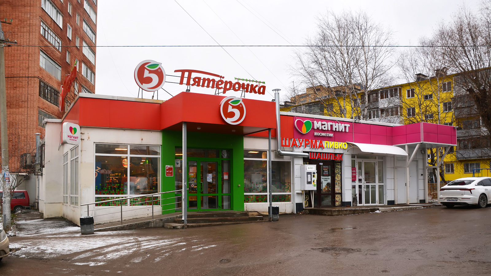Perm, Шоссе Космонавтов, 104