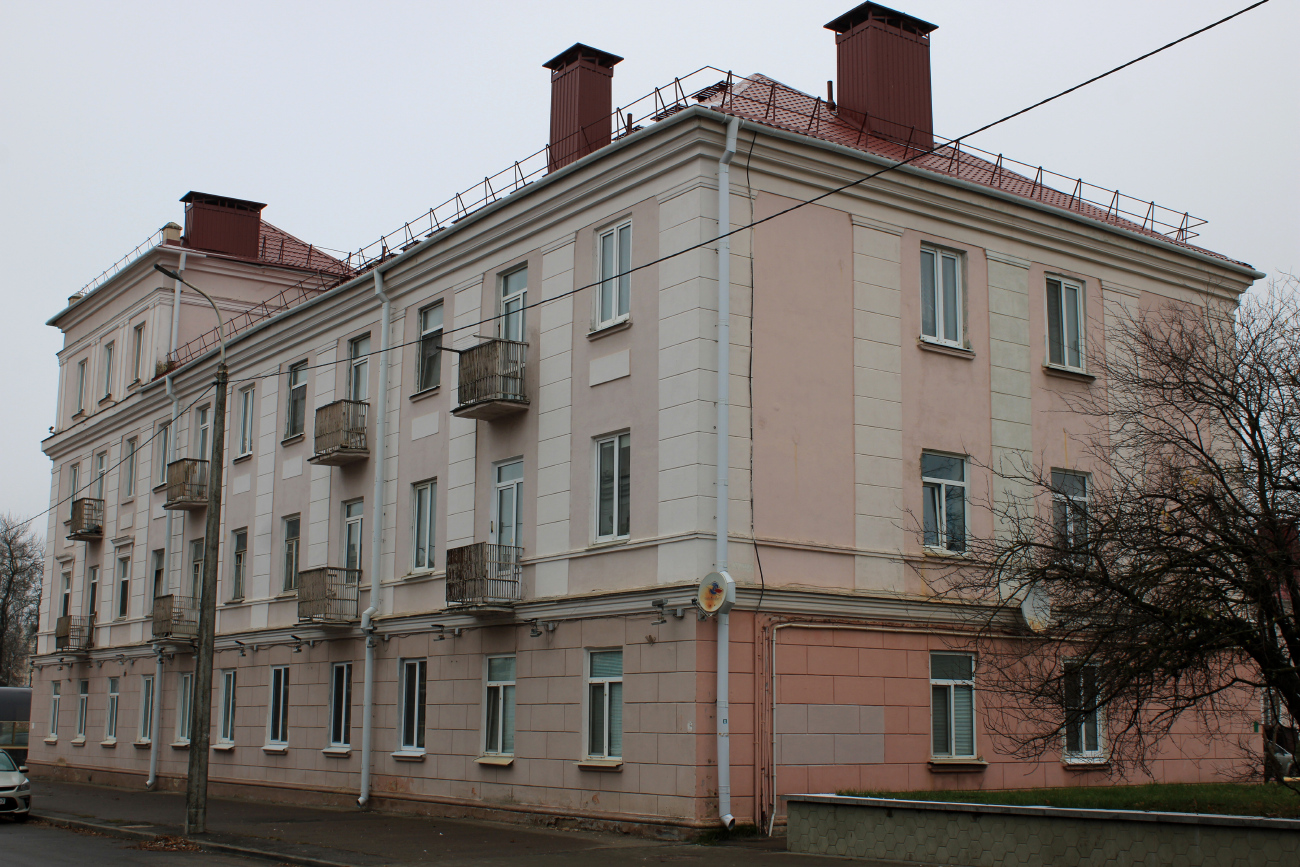 Минск, Партизанский проспект, 118 / Трудовая улица, 12