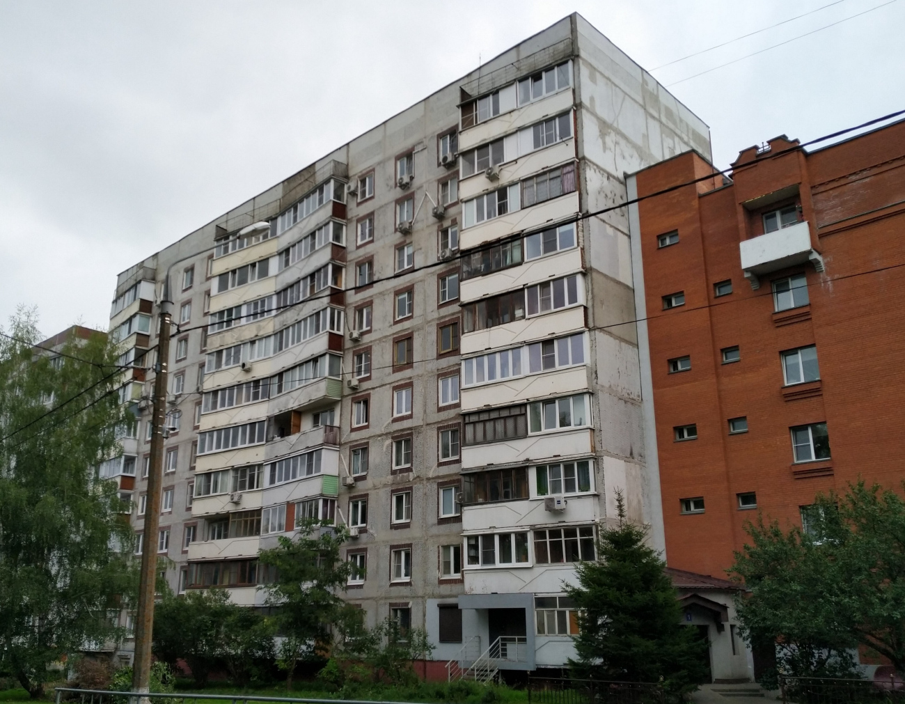 Kolomna, Улица Добролюбова, 19; Улица Дзержинского, 88