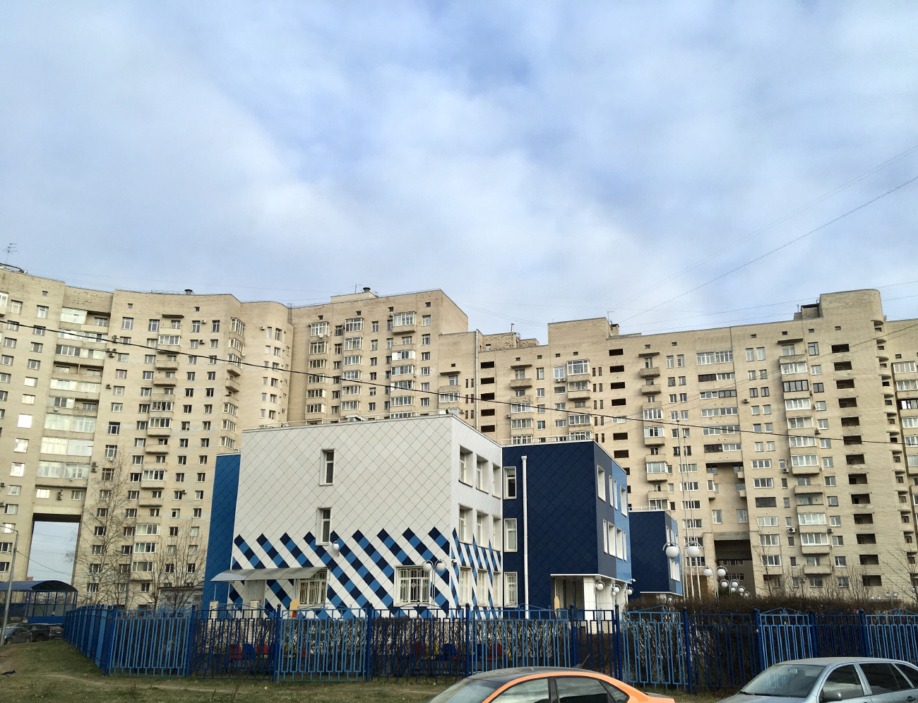 Санкт-Петербург, Комендантский проспект, 10 корп. 1; Гаккелевская улица, 33 корп. 2