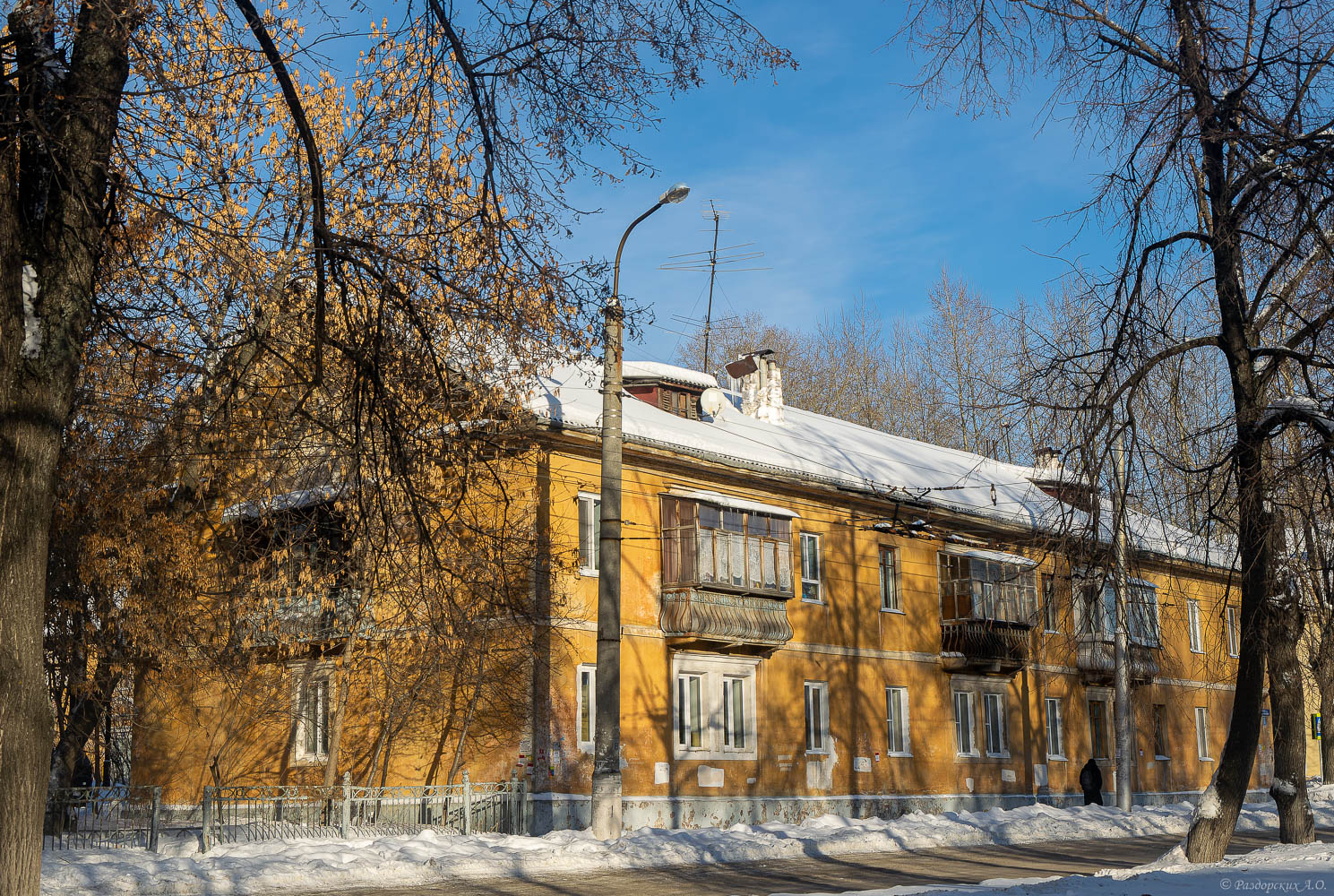 Уфа, Кольцевая улица, 87 / Улица Репина, 15