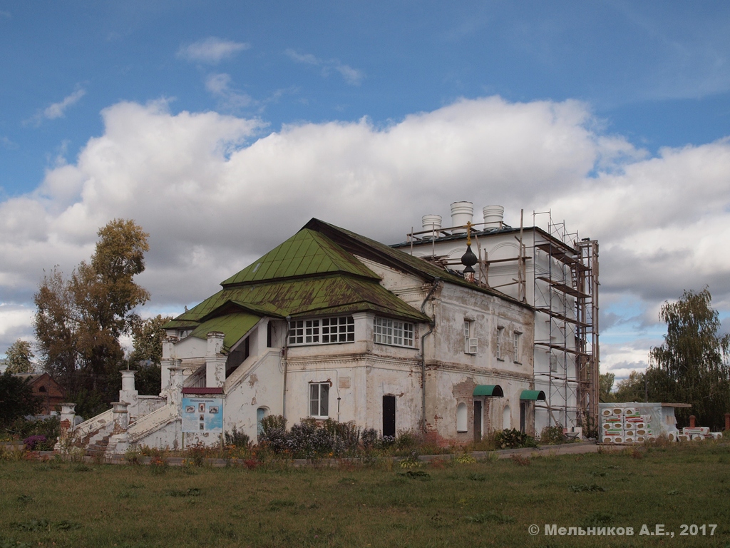 Балахна, Проспект Революции, 17 (Покровская церковь)