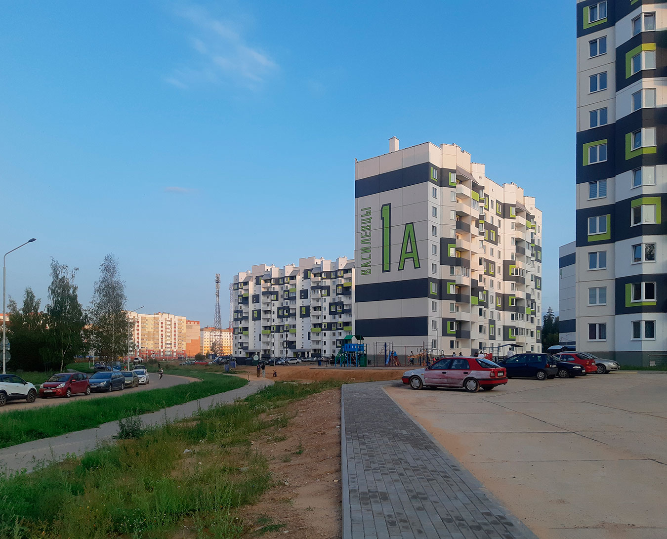 Новополоцк, Улица Василевцы, 1а; Улица Первостроителей, 2