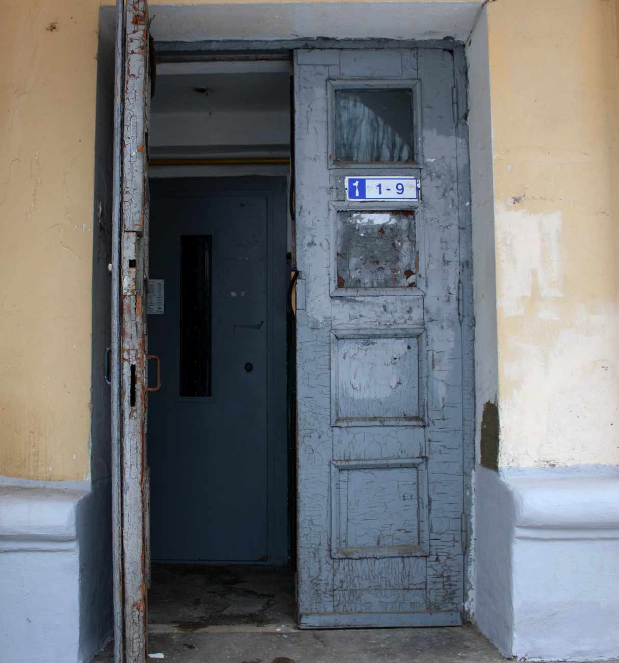 Минск, Красноармейская улица, 30 / Казарменный переулок, 1
