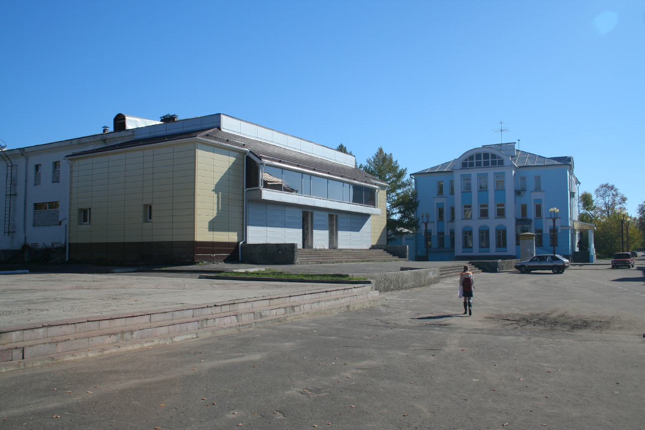 Балахна, Улица Карла Маркса, 2; Площадь Кузьмы Минина, 3