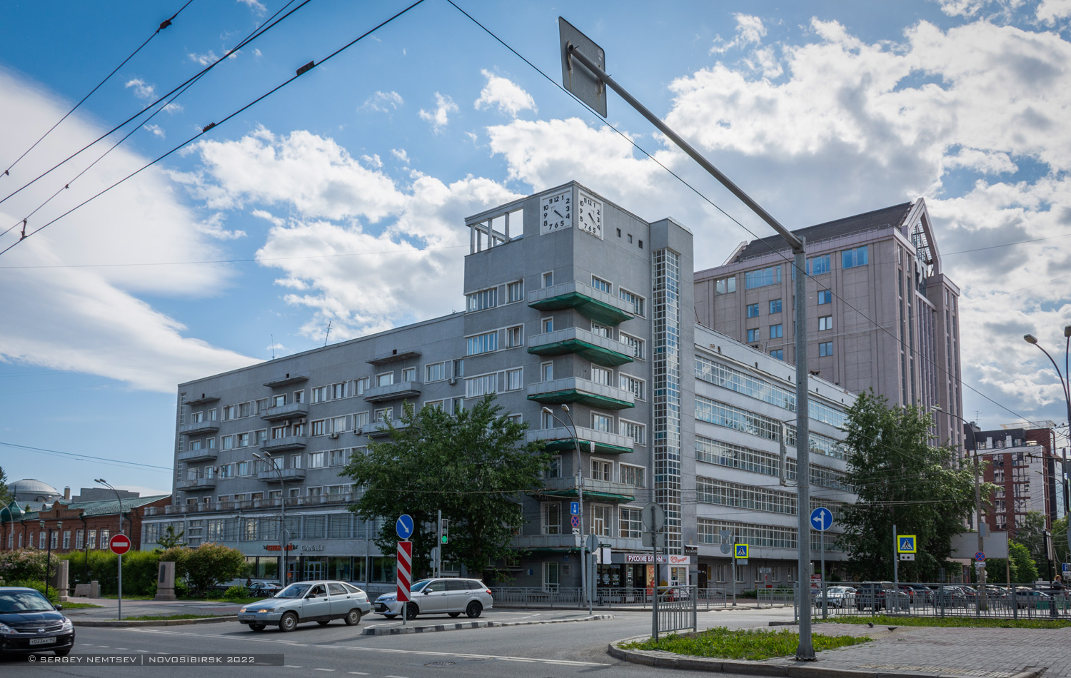 Новосибирск, Красный проспект, 11 / Коммунистическая улица, 44