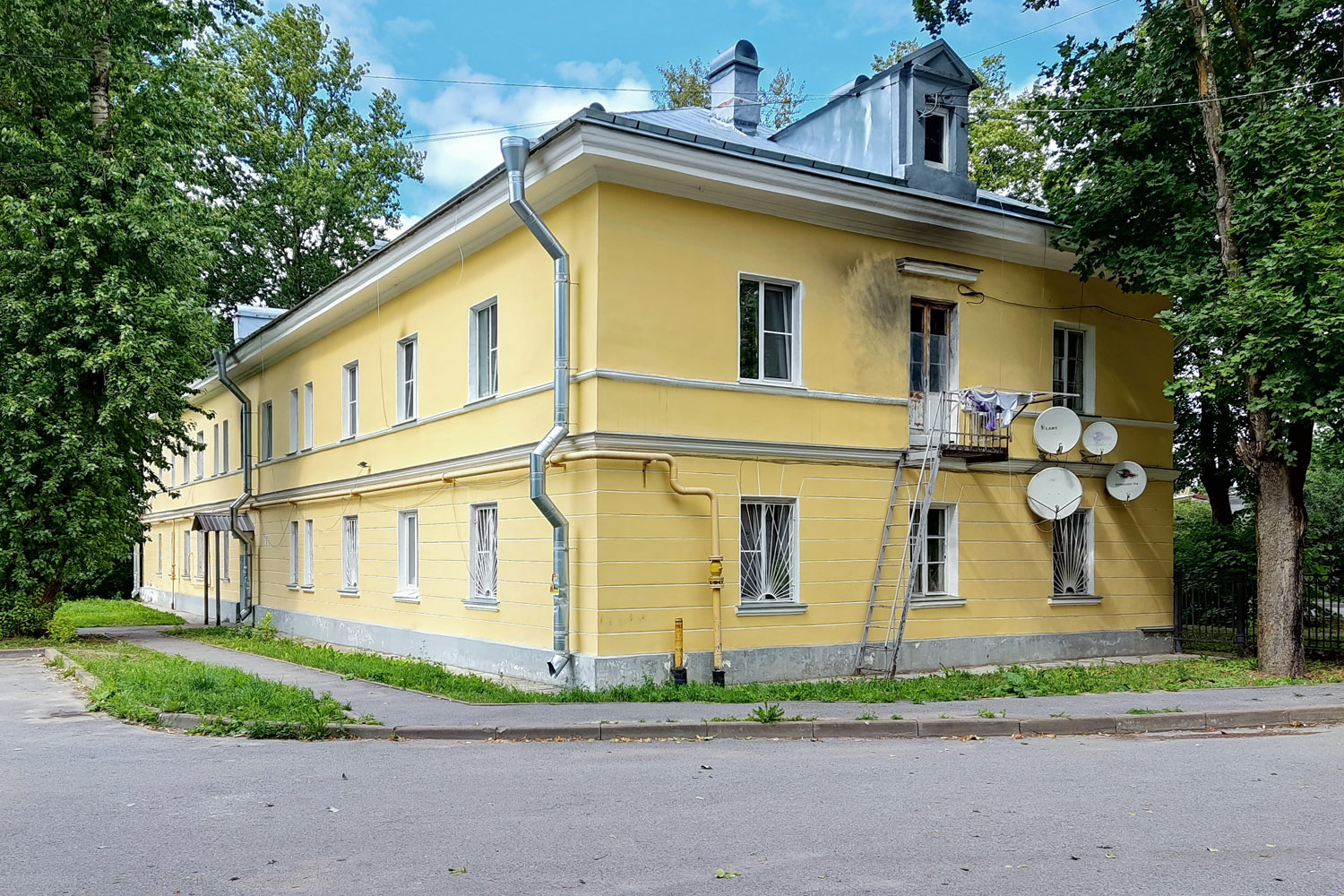 Гатчина, Улица Григорина, 6