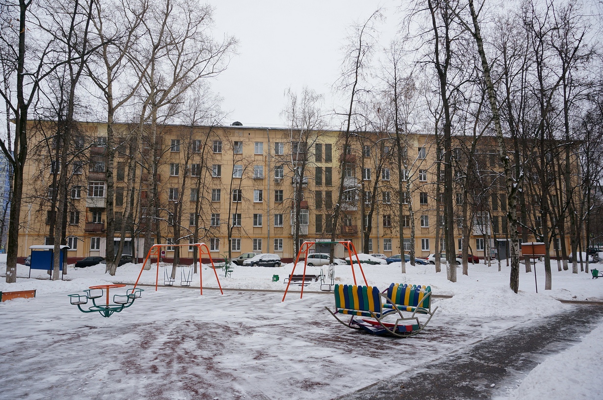 Москва, Улица Шверника, 12 / Новочерёмушкинская улица, 2 корп. 2