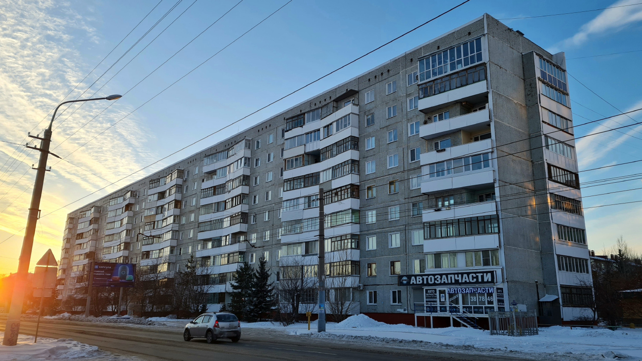Омск, Улица Ватутина, 13
