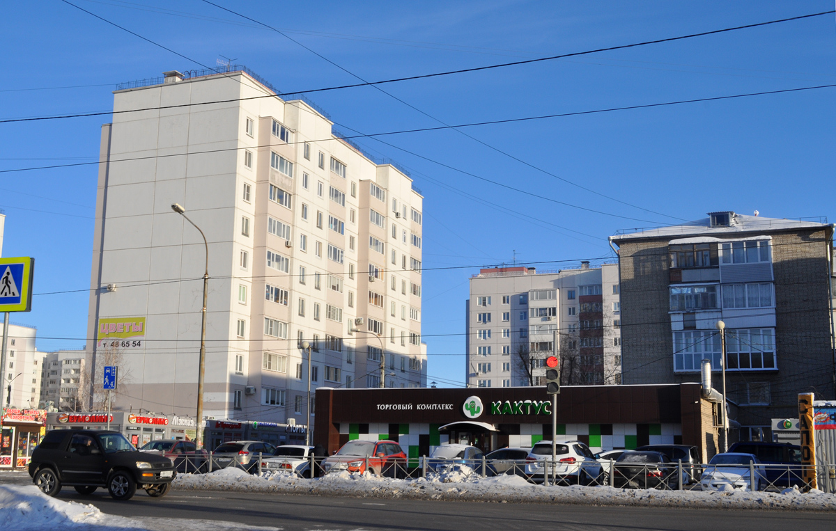 Омск, 28-я Северная улица, 24; Улица Орджоникидзе, 272А