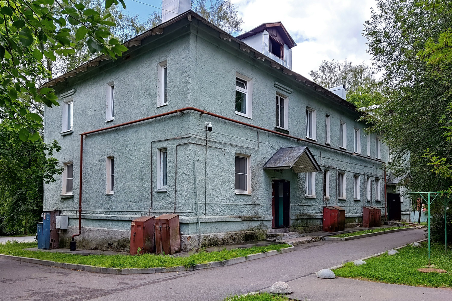 Песочный, Улица Новостроек, 70