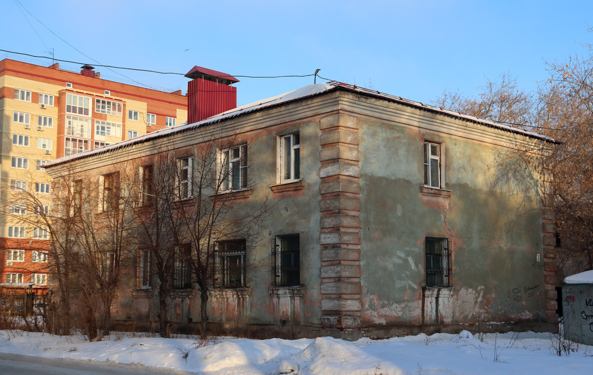 Омск, Улица Сурикова, 3