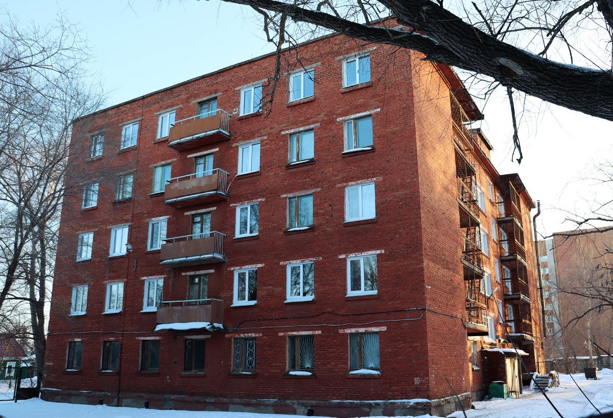 Омск, Улица Сурикова, 6