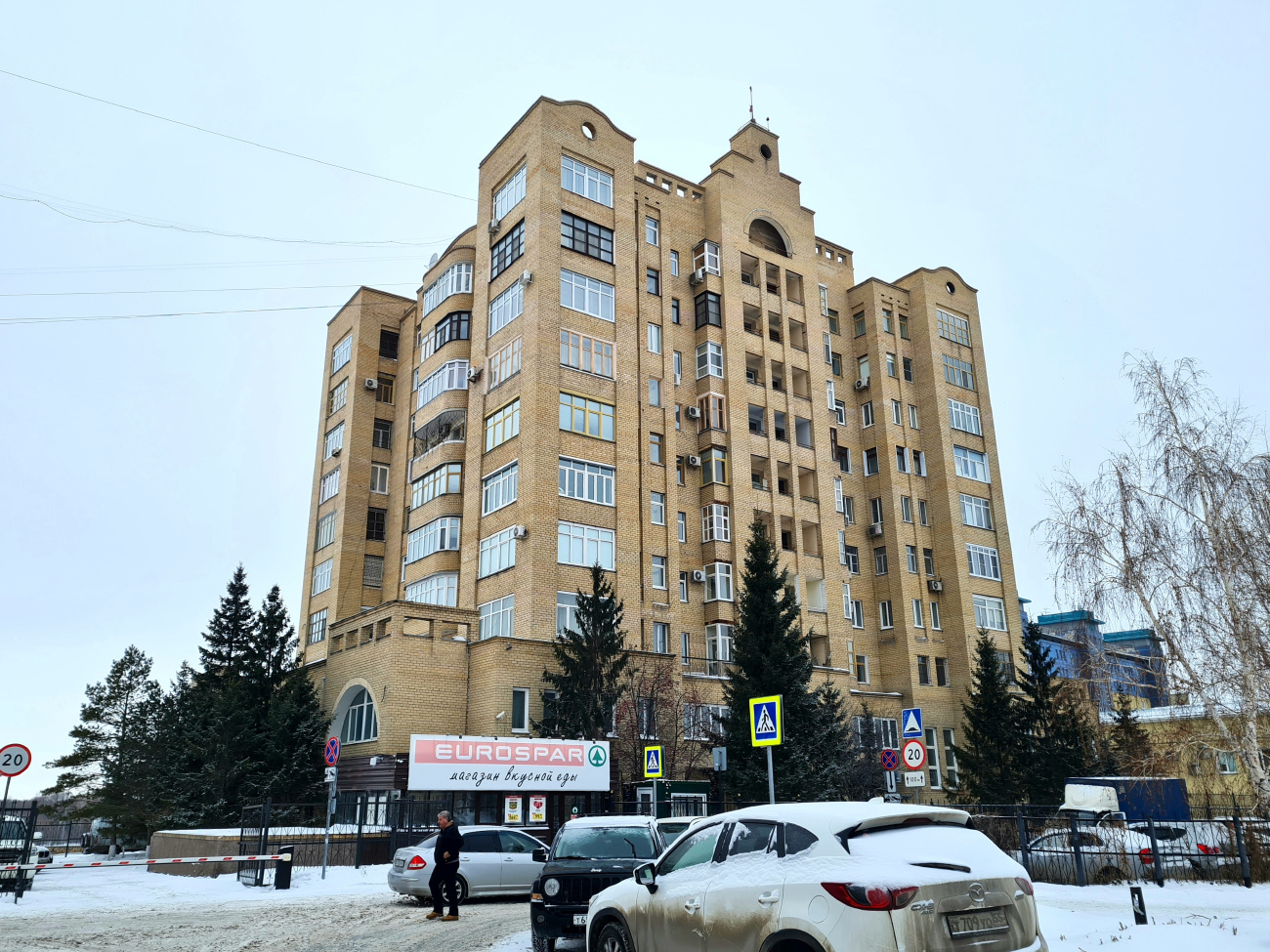 Omsk, Иртышская набережная, 10/1