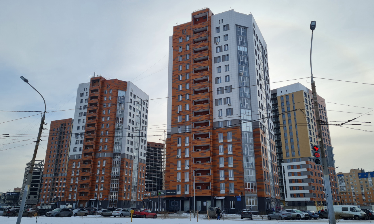 Омск, Улица 70 лет Октября, 3/1; Улица 70 лет Октября, 3
