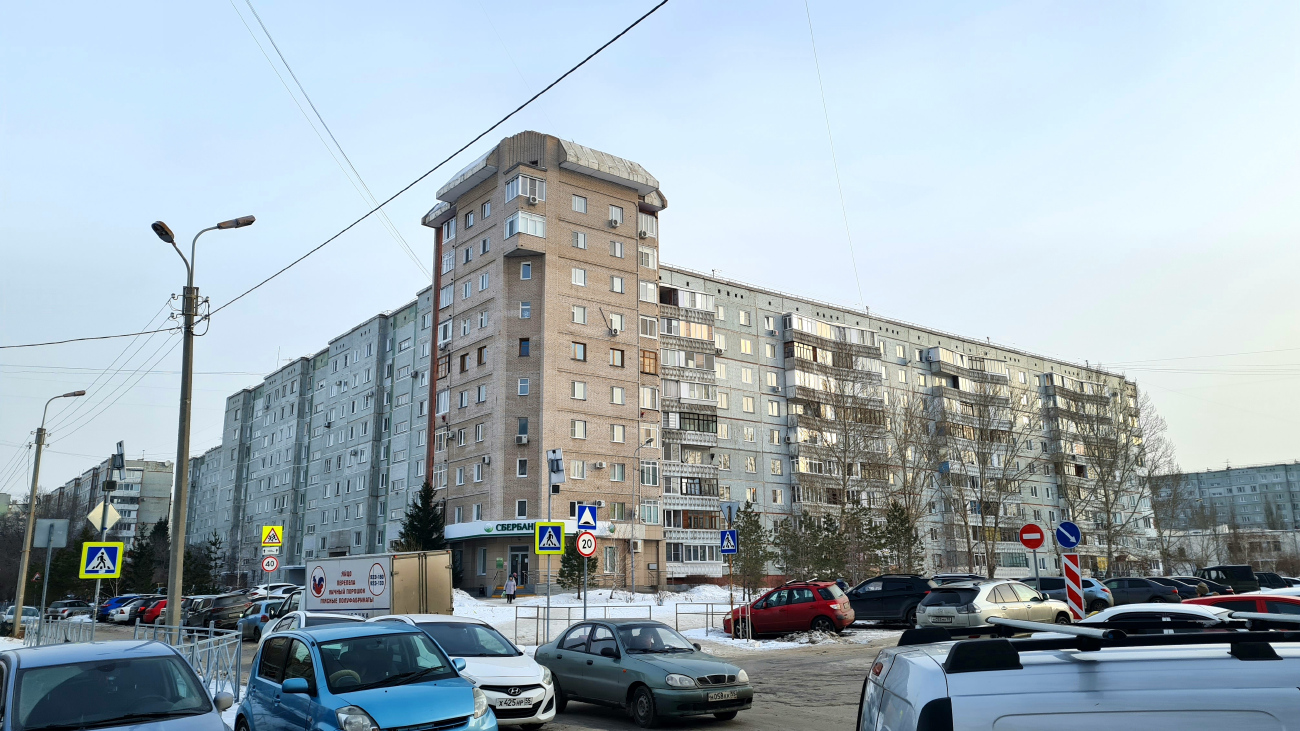 Omsk, Иркутская улица, 70; Иркутская улица, 70/1; Улица Звездова, 103