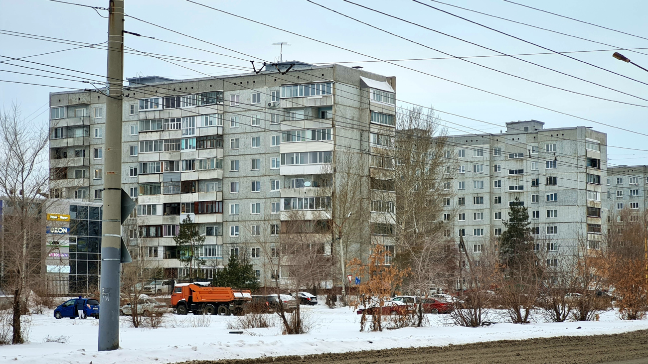 Омск, Улица Дианова, 15; Улица Дианова, 17
