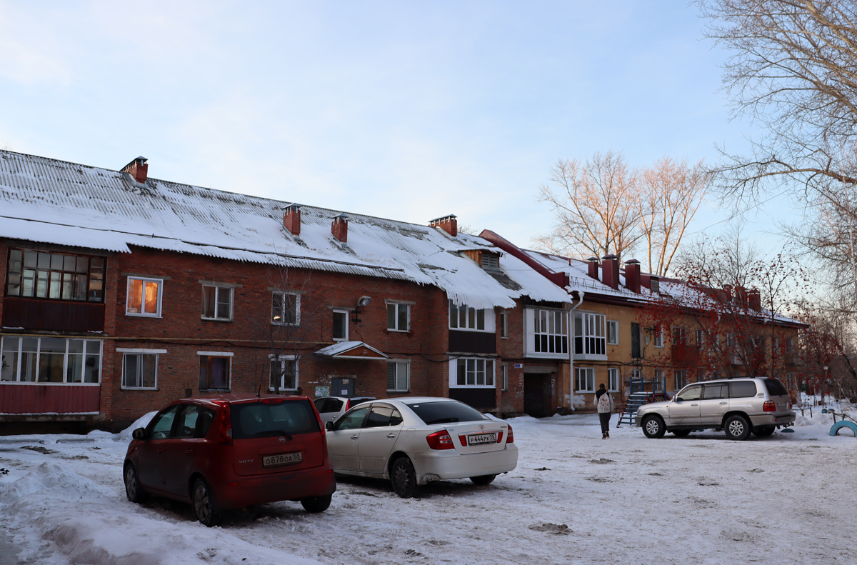 Омск, Молодогвардейская улица, 23/1; Молодогвардейская улица, 23