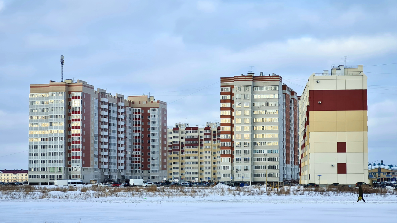 Omsk, 21-я Амурская улица, 25; 21-я Амурская улица, 25 корп. 1; 2-й Амурский проезд, 6