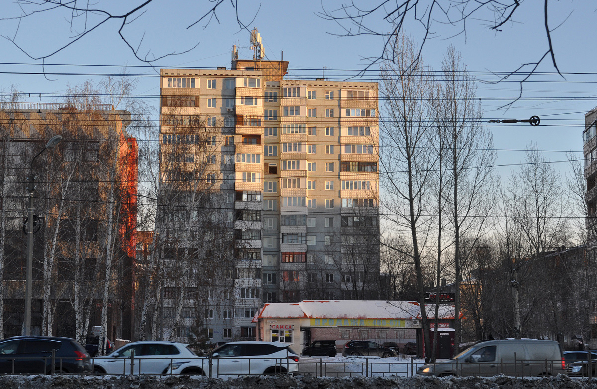 Омск, Заозёрная улица, 15/4; Заозёрная улица, 15/4Б; Заозёрная улица, 15/1